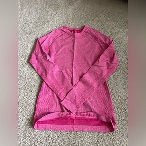 FIGS size small hot pink underscrub top.